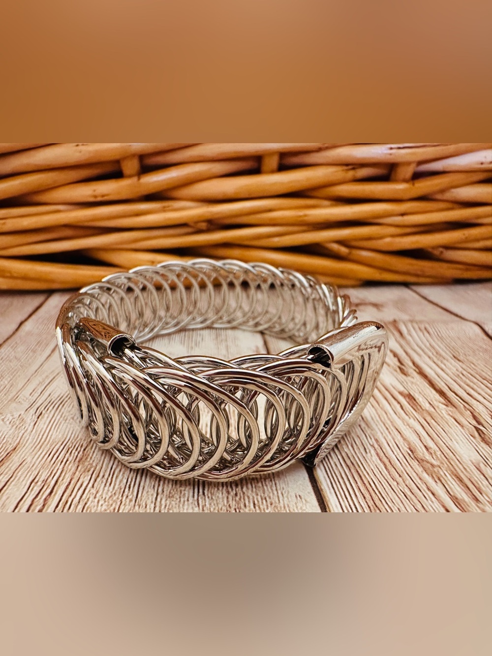 Silver Twisted Loop Stretch Bracelet - Women Jewelry*Brand New!